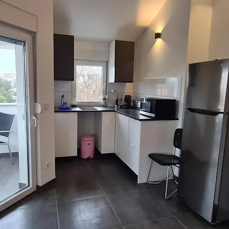 In Barbariga-apartment 4 *
