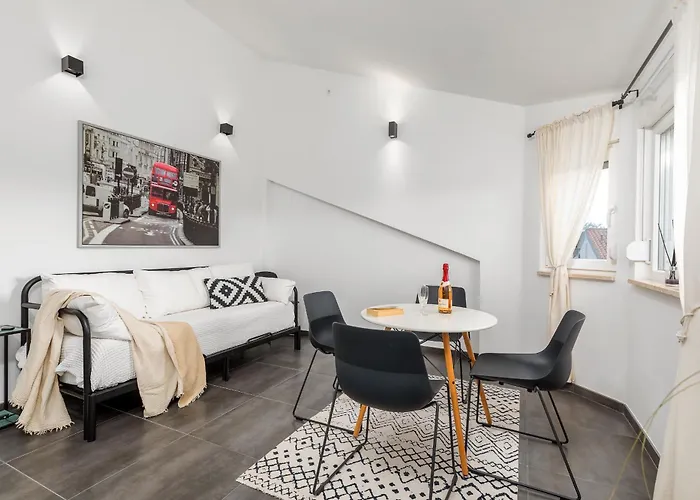 In Barbariga-apartment 4